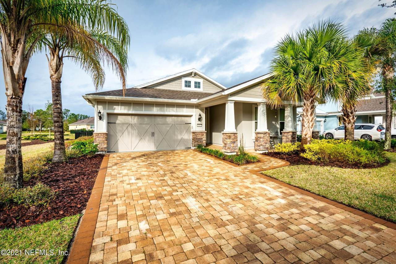 105 Lakefront Ln - Photo 1