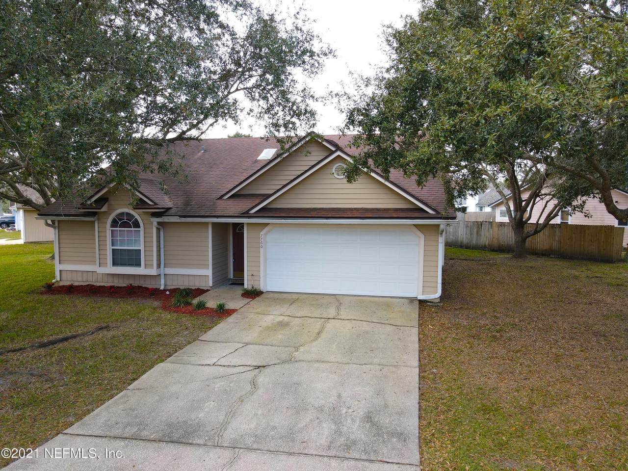 7760 Mistwood Cir - Photo 1