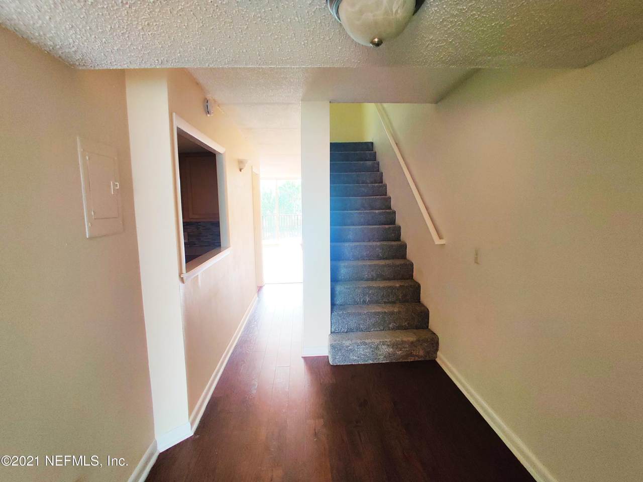 3401 Townsend Blvd - Photo 1