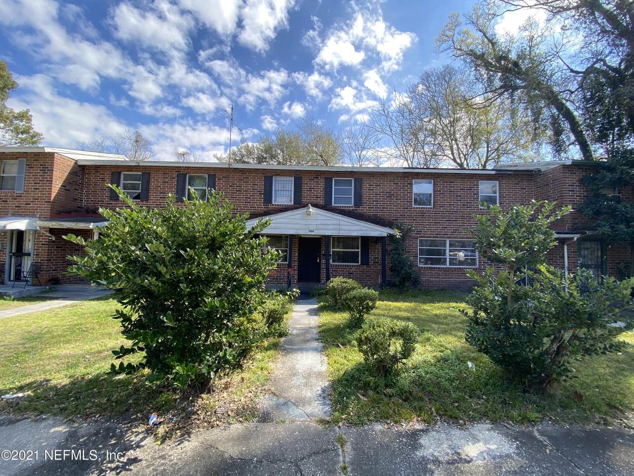 1749 Powhattan St - Photo 1