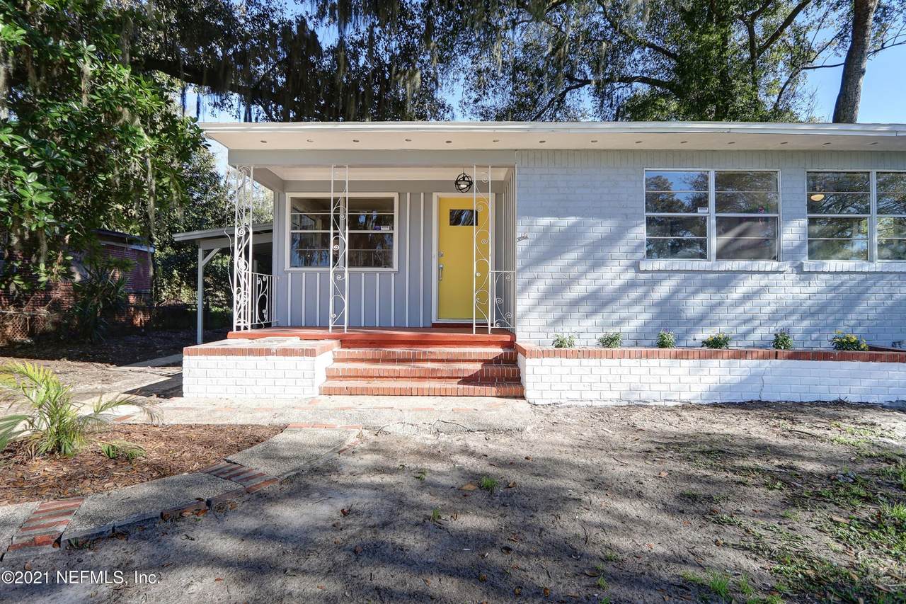 8023 Bond Dr - Photo 1