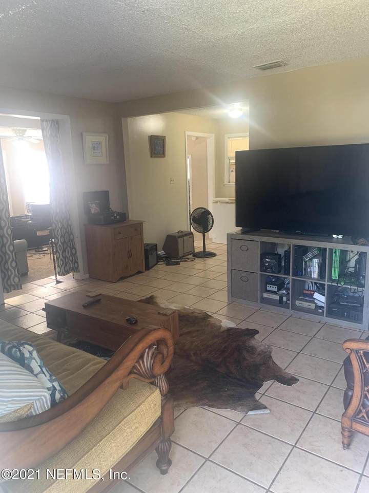 1410 Highland Dr - Photo 1
