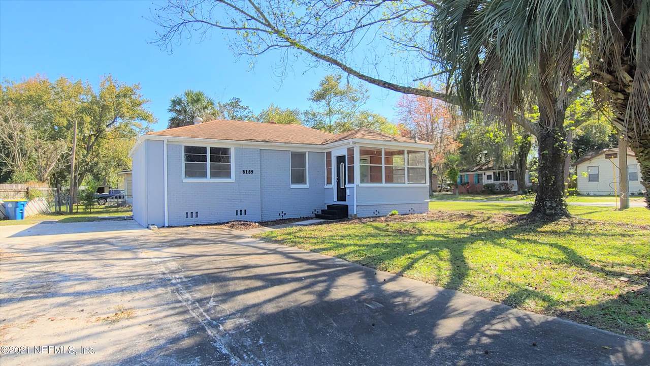 8189 Paul Jones Dr - Photo 1