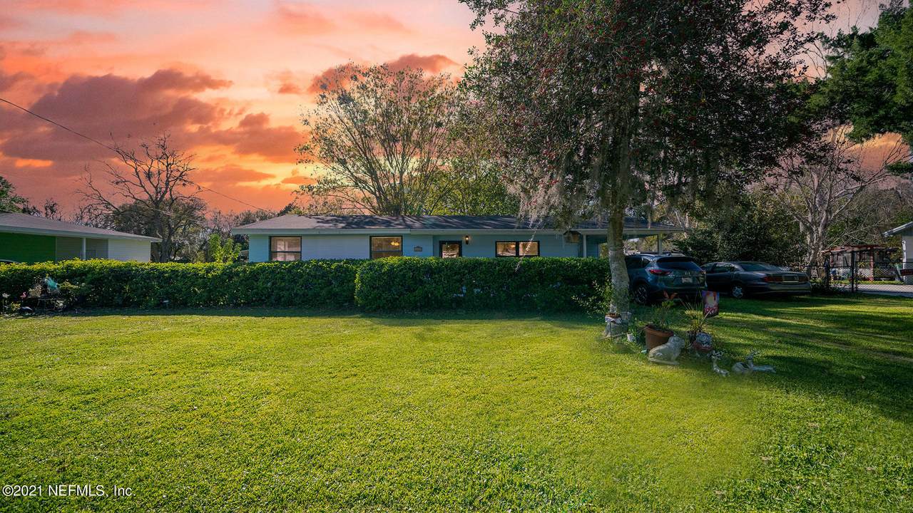 1142 Akers Dr - Photo 1