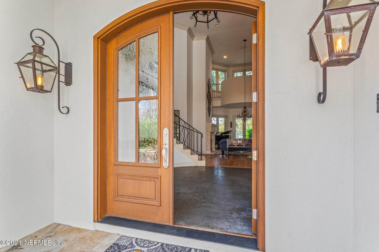 7010 Gaines Ct - Photo 1