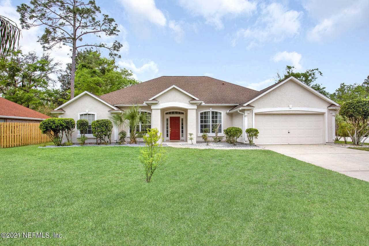 617 Pineland Ln - Photo 1