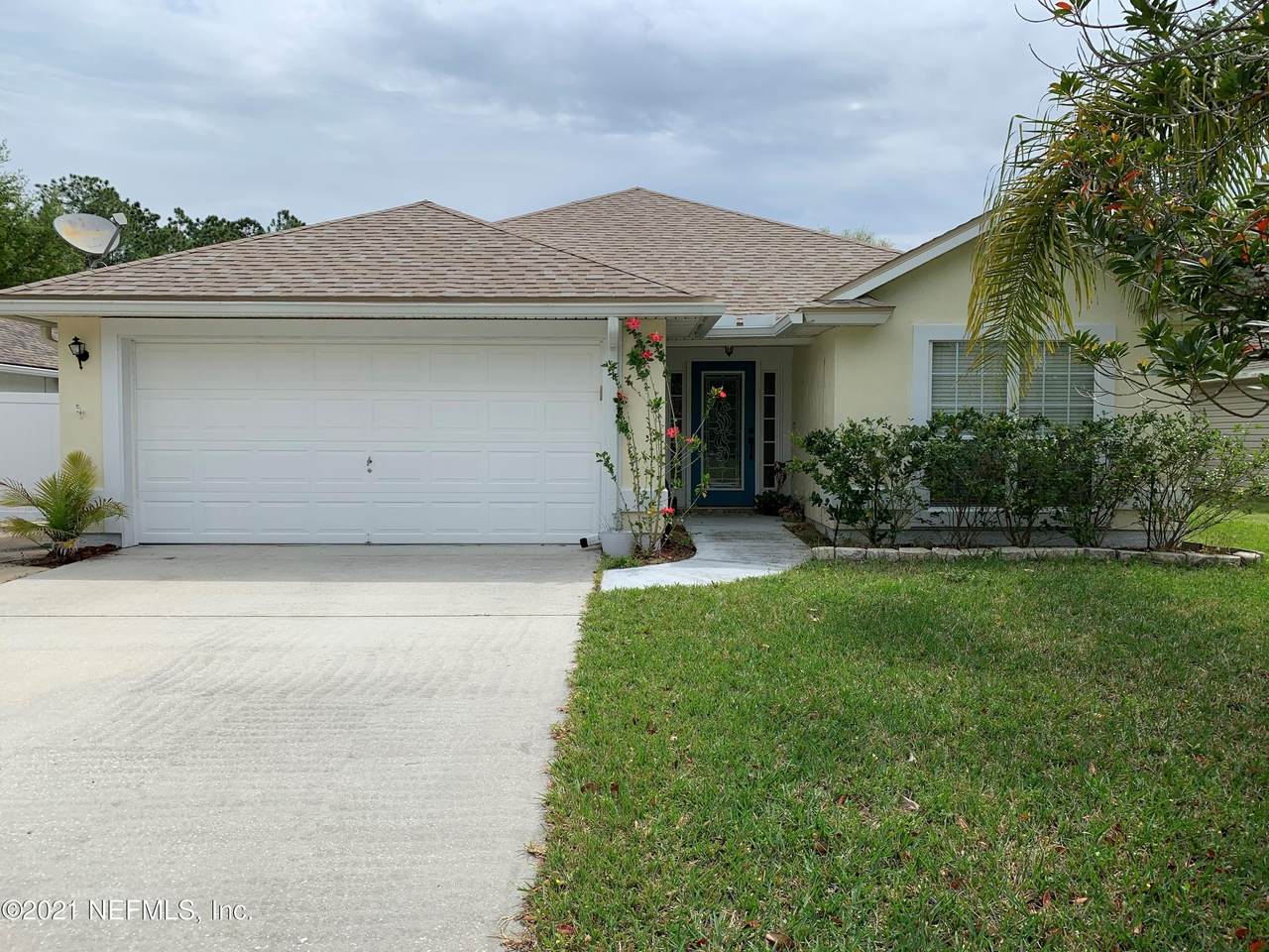 540 Bridgestone Ave - Photo 1