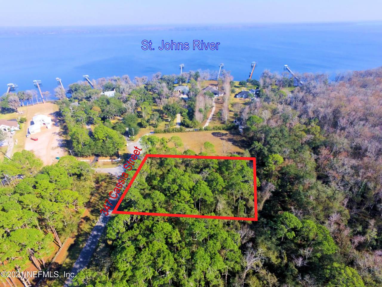 347 Cassia St - Photo 1