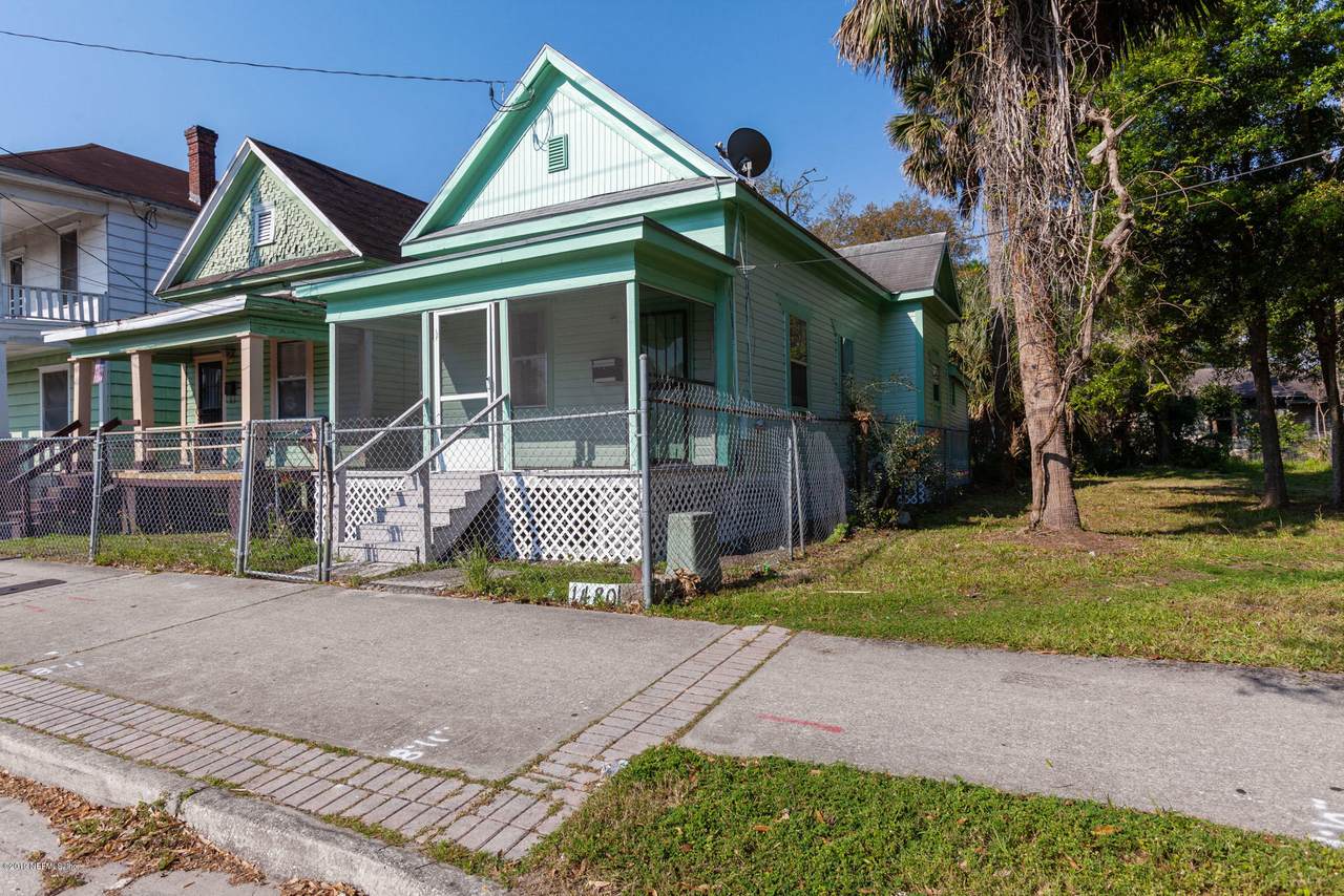 1480 Myrtle Ave - Photo 1