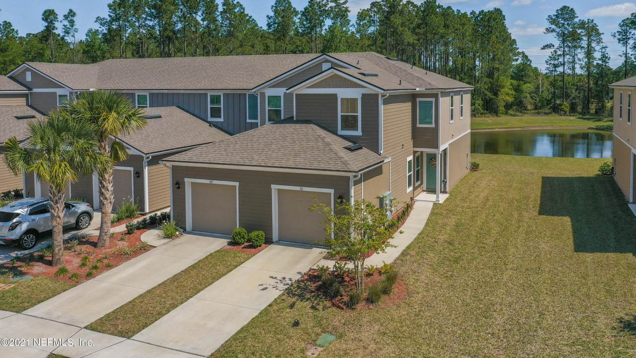 711 Servia Dr - Photo 1