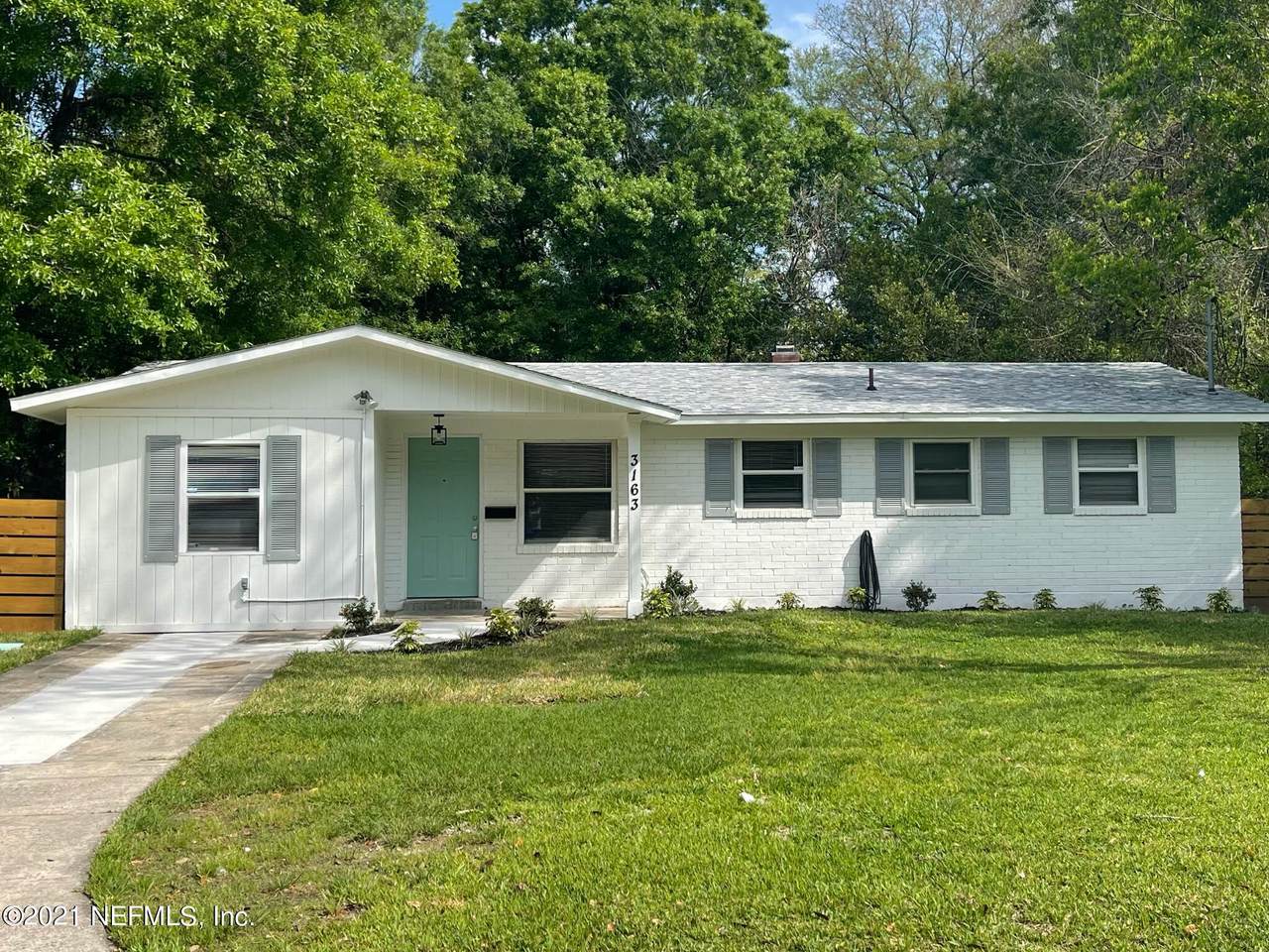 3163 16TH St - Photo 1