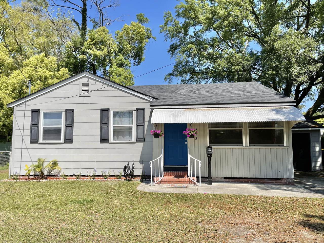 3373 Sylvia St - Photo 1