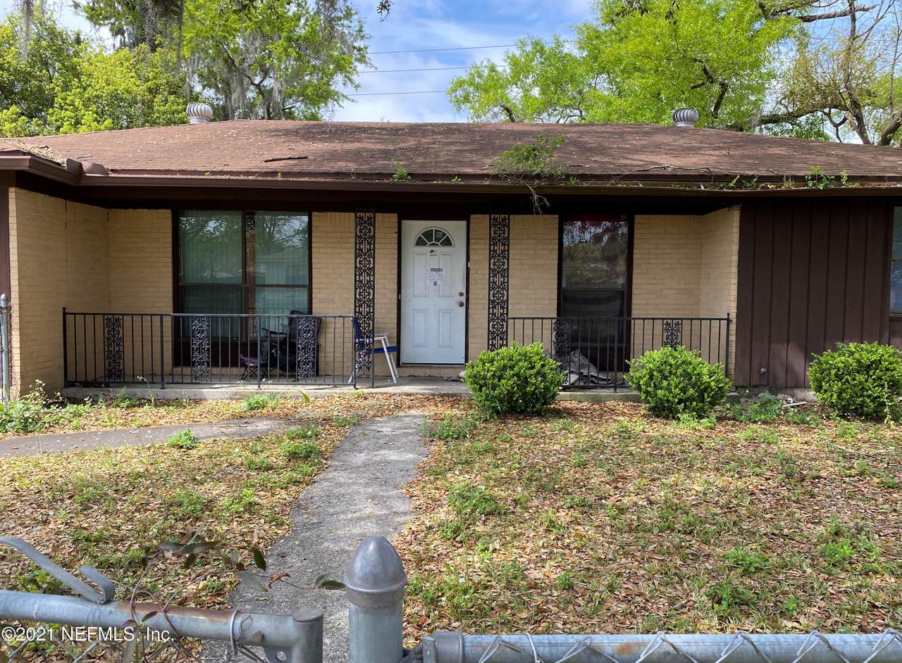 832 Trambley Dr - Photo 1