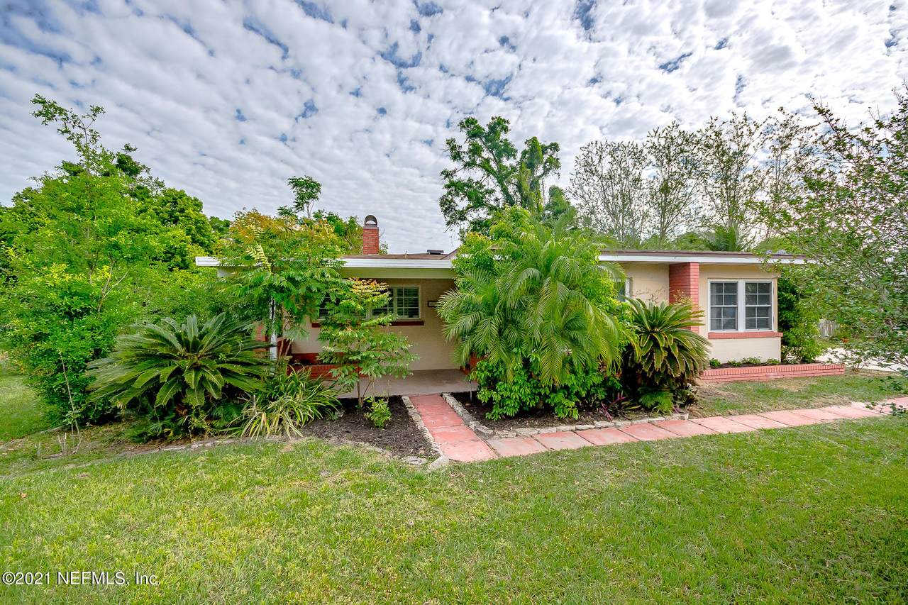 4755 Blount Ave - Photo 1