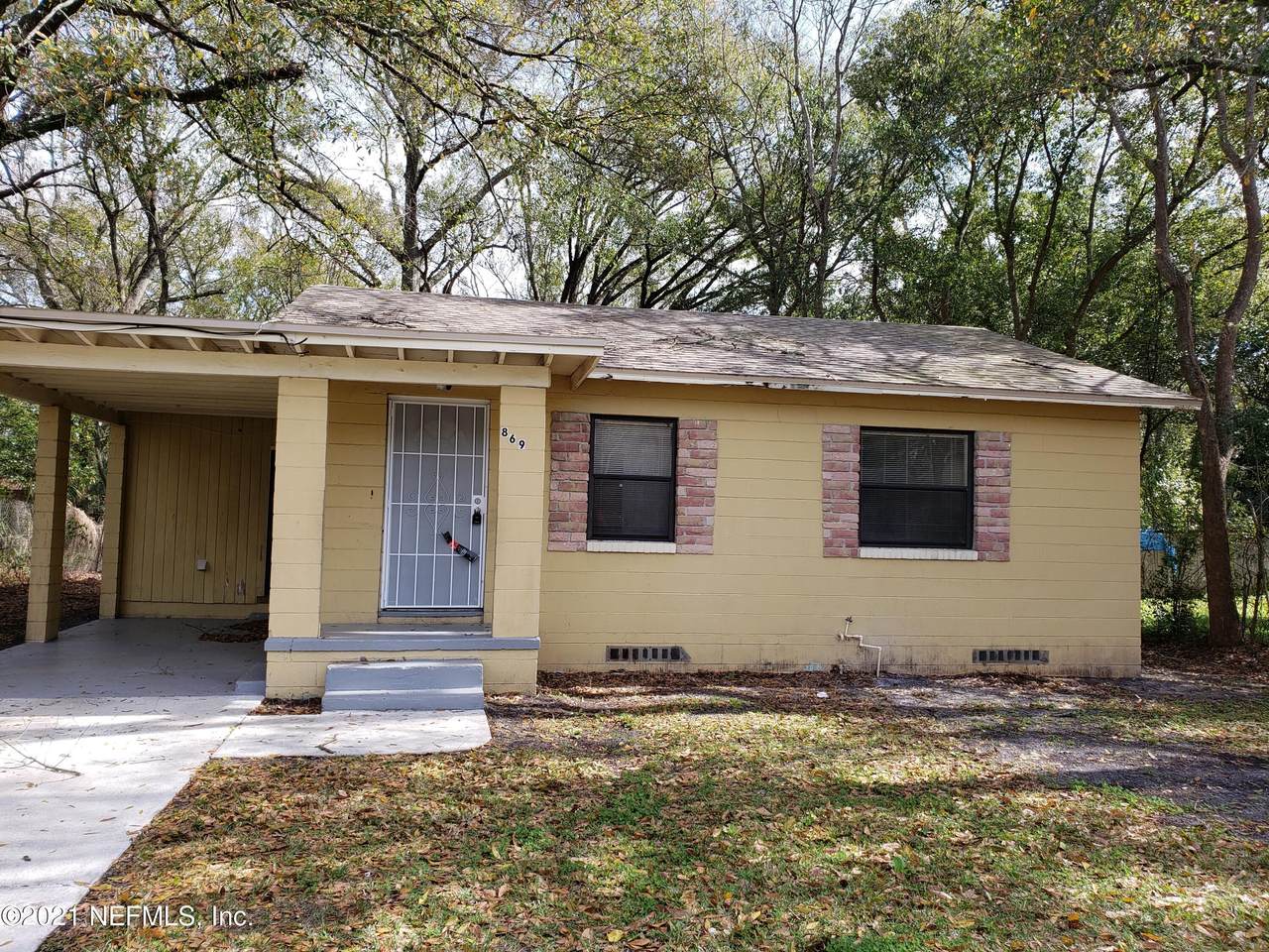 869 Prospect St - Photo 1