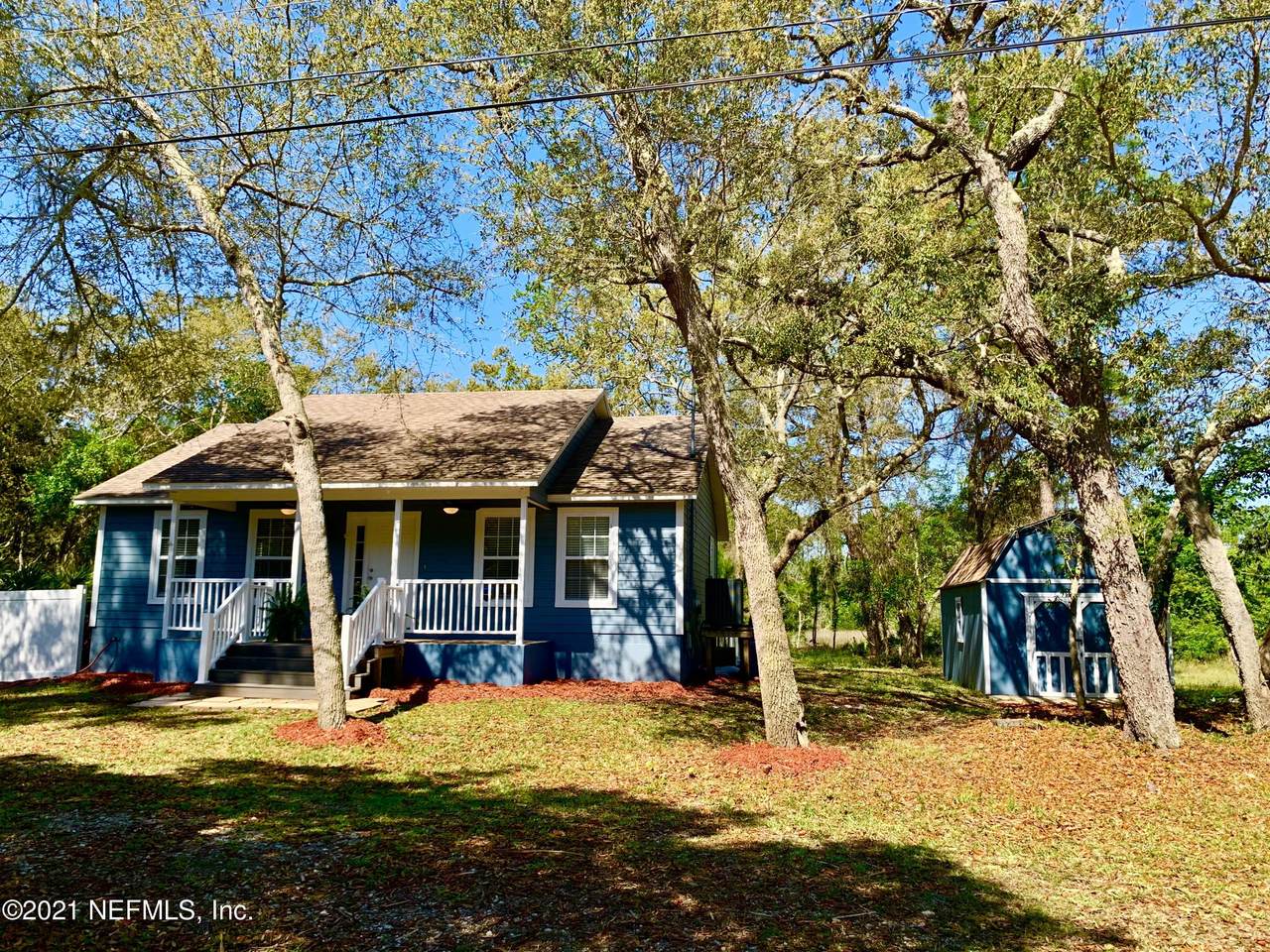 418 Lakeshore Dr - Photo 1