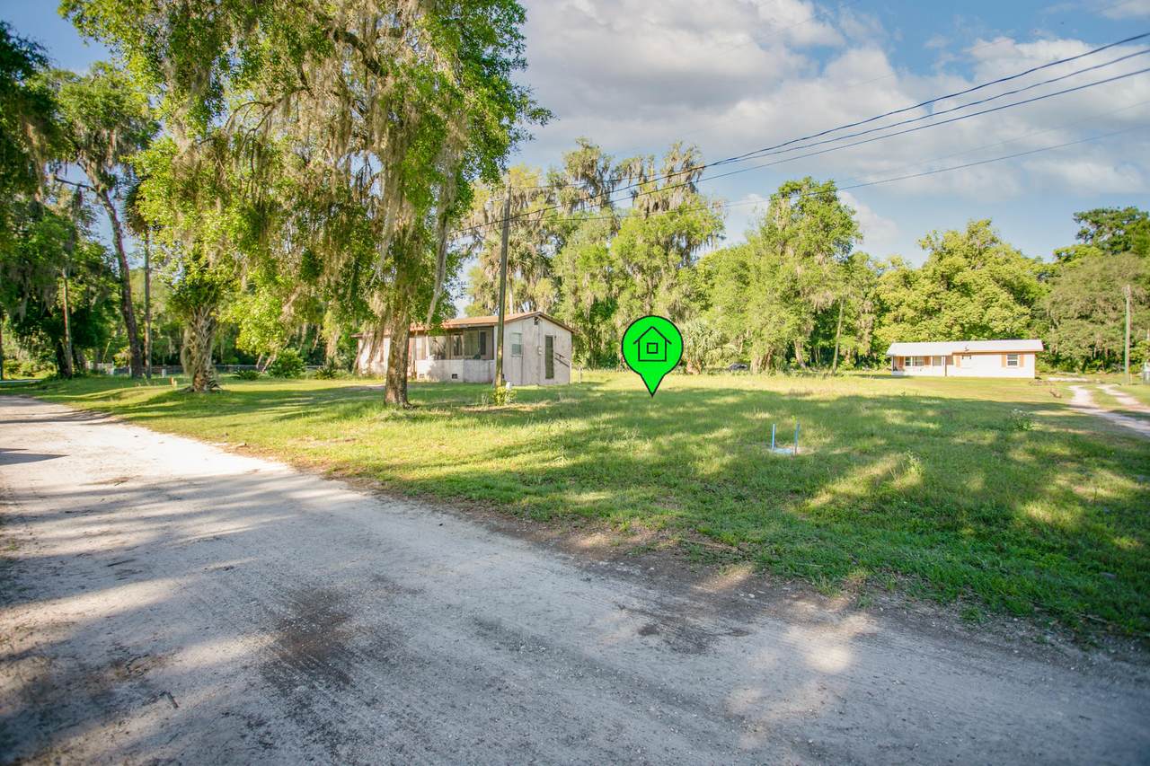 000 11TH AVE. - Photo 1