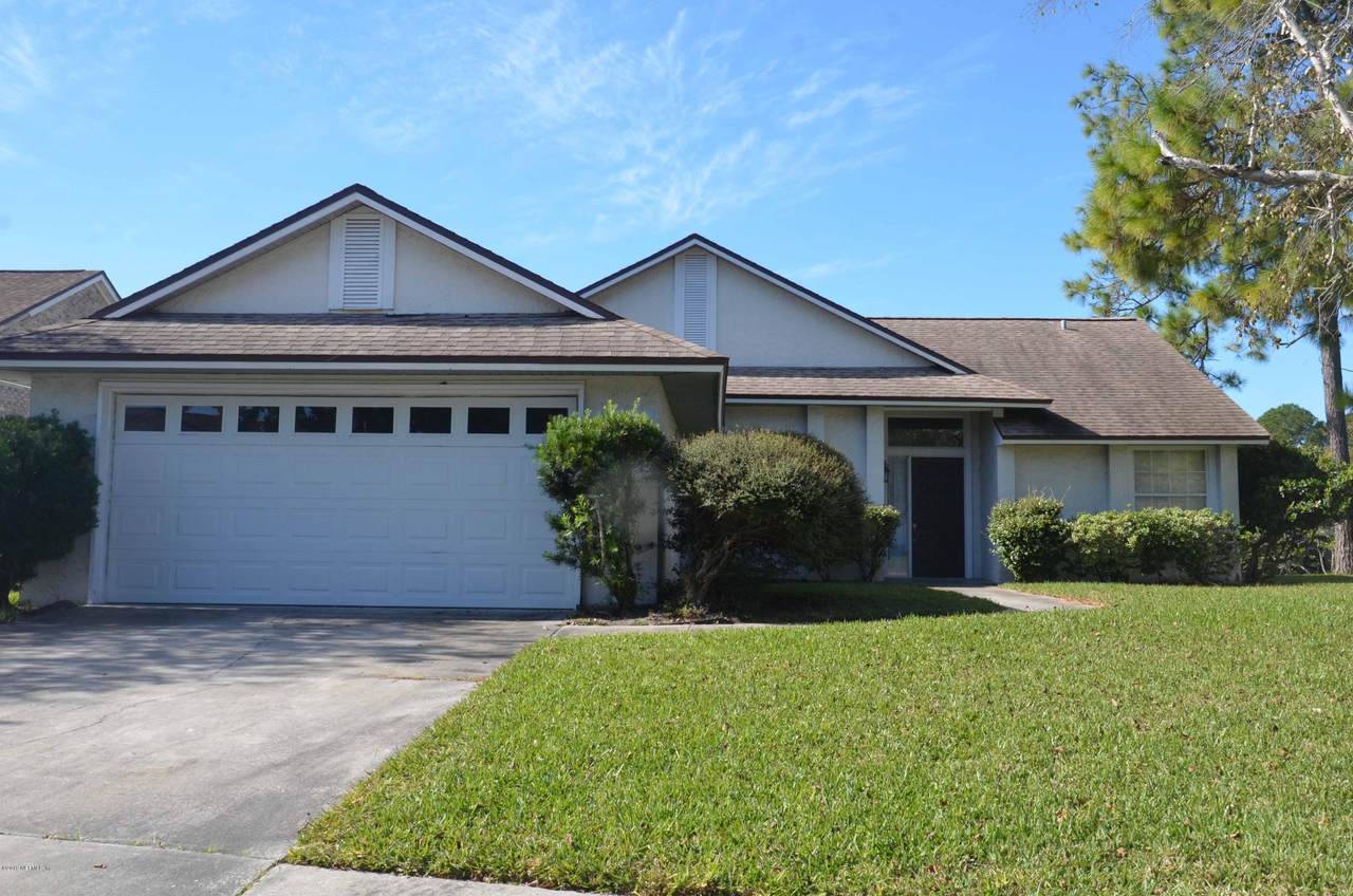 2024 Hovington Cir - Photo 1