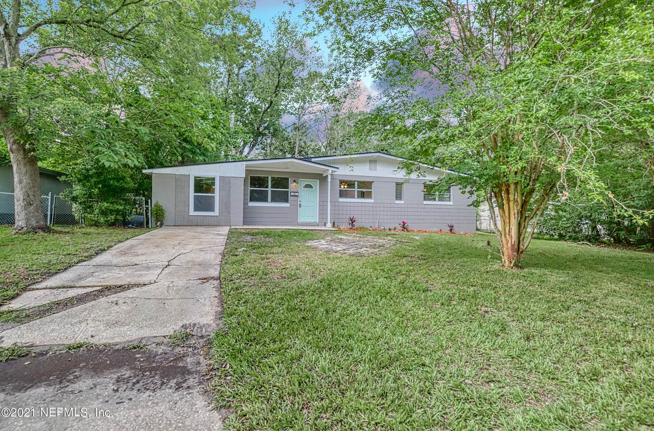 6809 Tango Ln - Photo 1