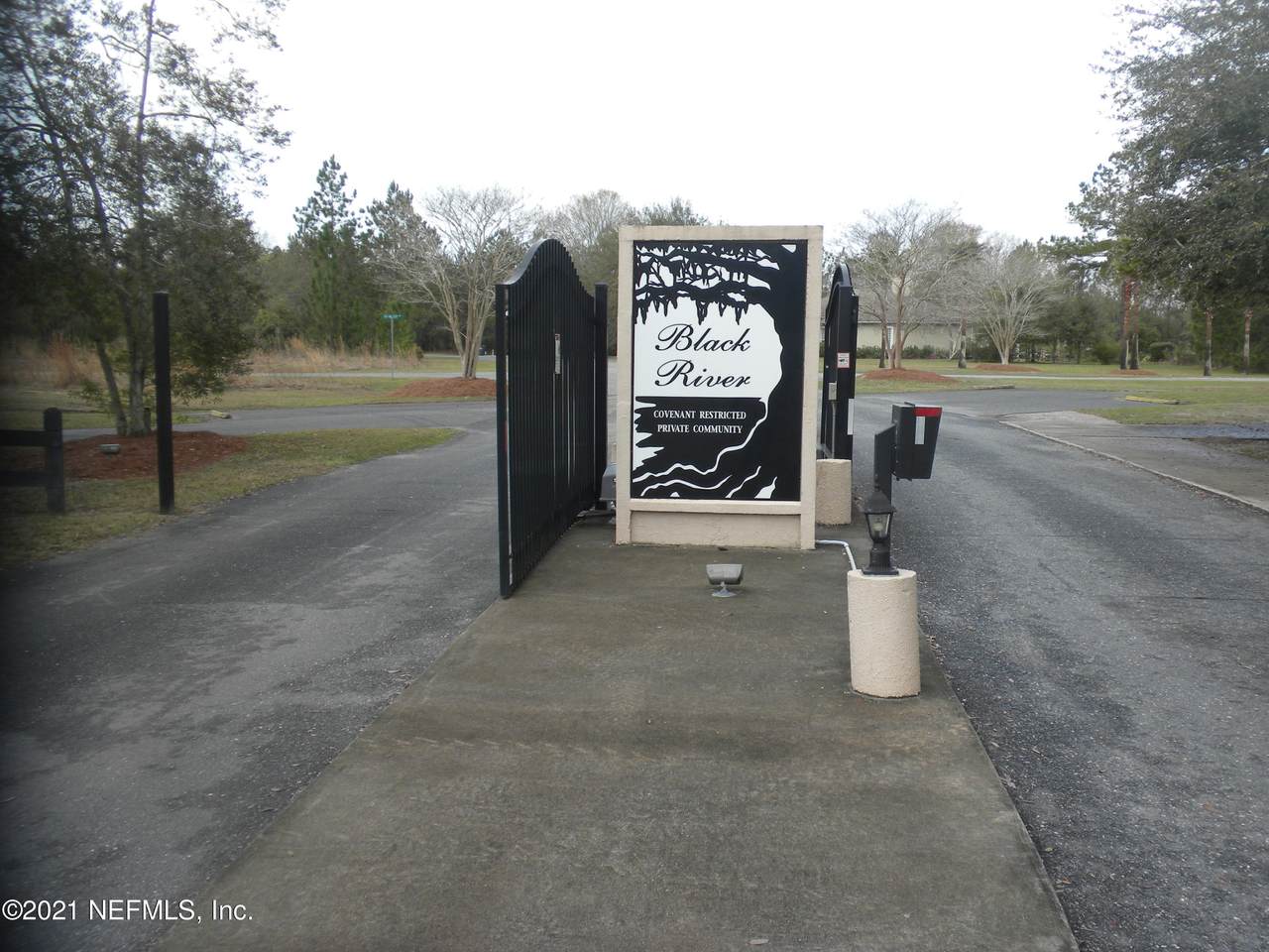 49 Bessie Ln - Photo 1