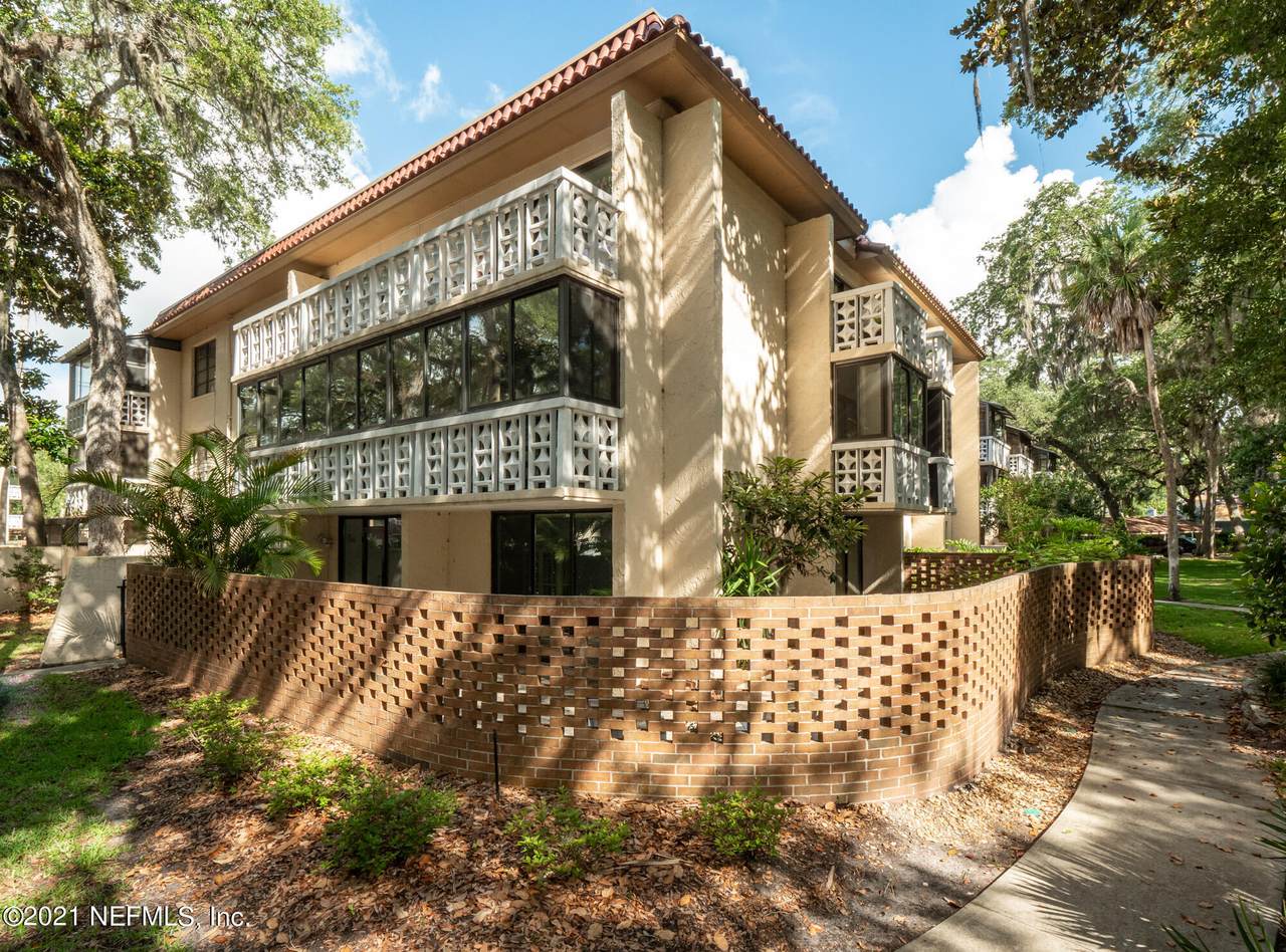 1810 Sevilla Blvd - Photo 1