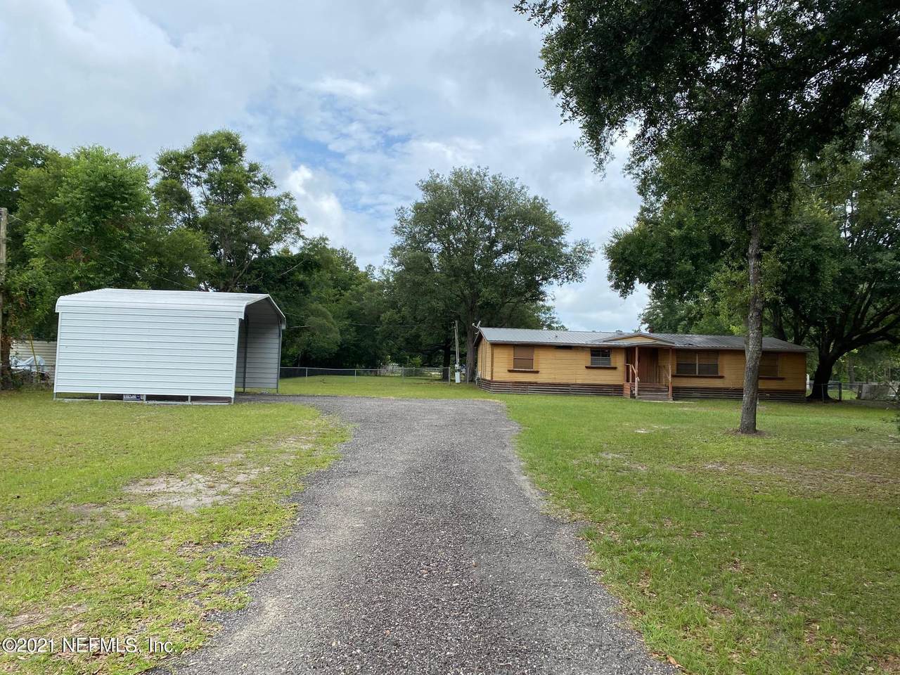 2296 Arrowhead Ave - Photo 1
