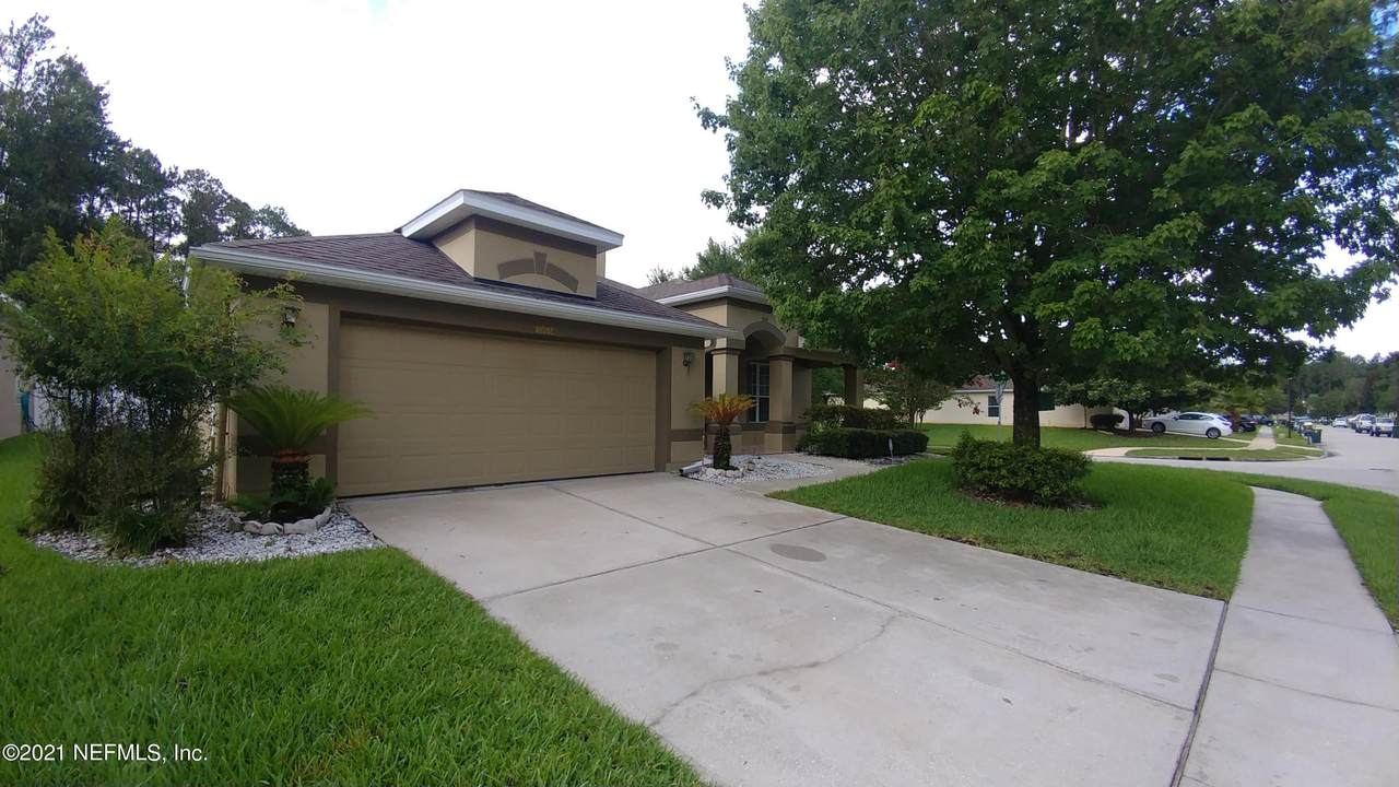 10592 Roundwood Glen Ct - Photo 1