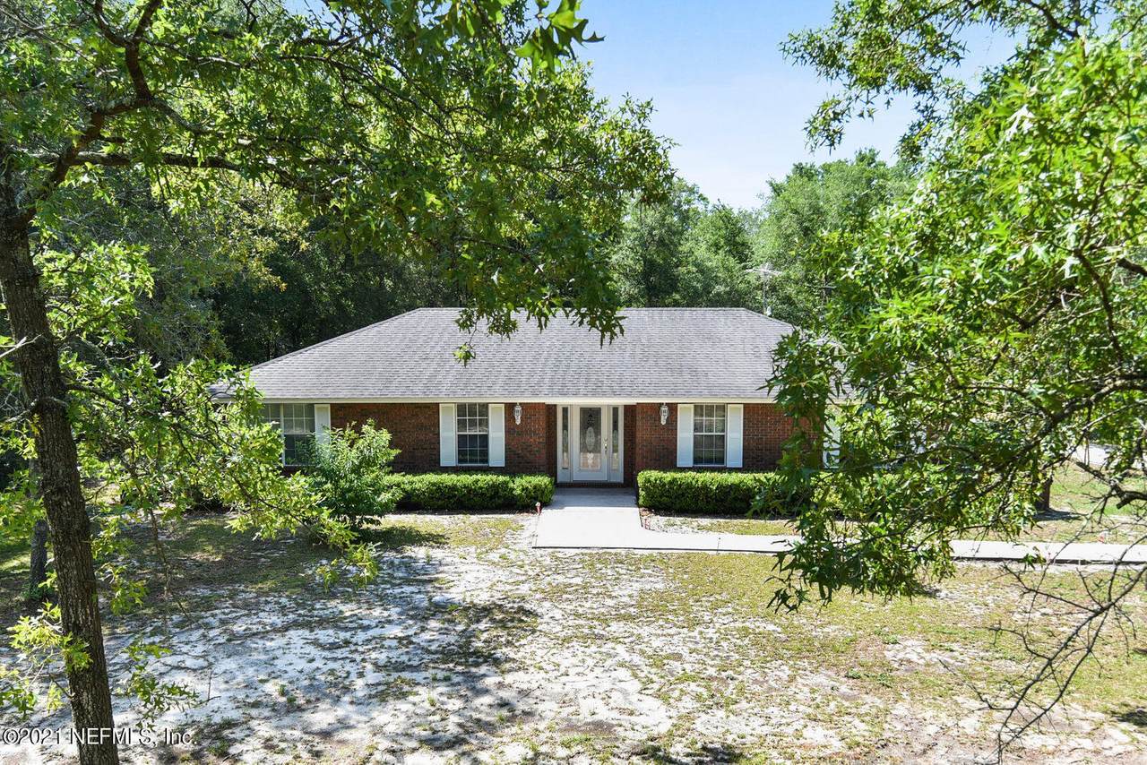 85442 Radio Ave - Photo 1