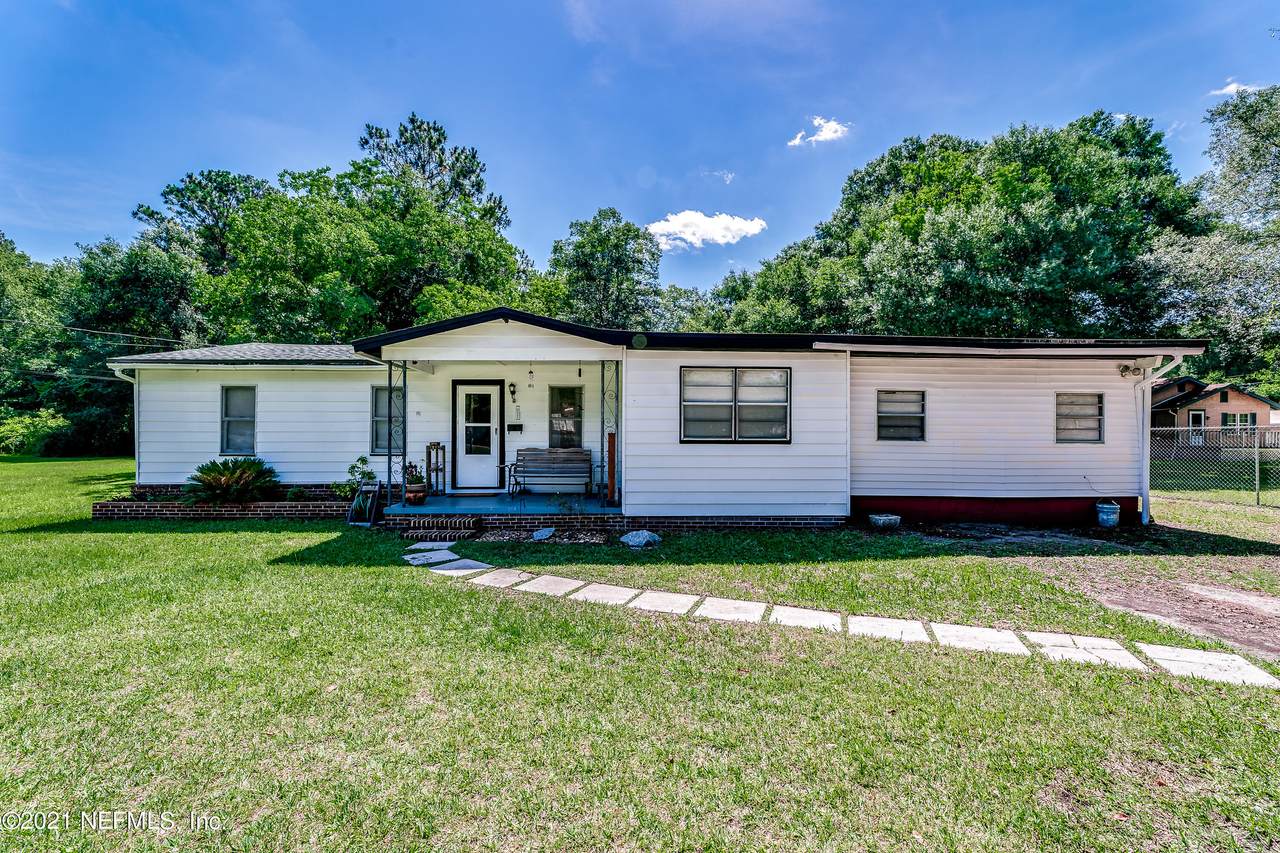 2149 Chaffee Rd - Photo 1