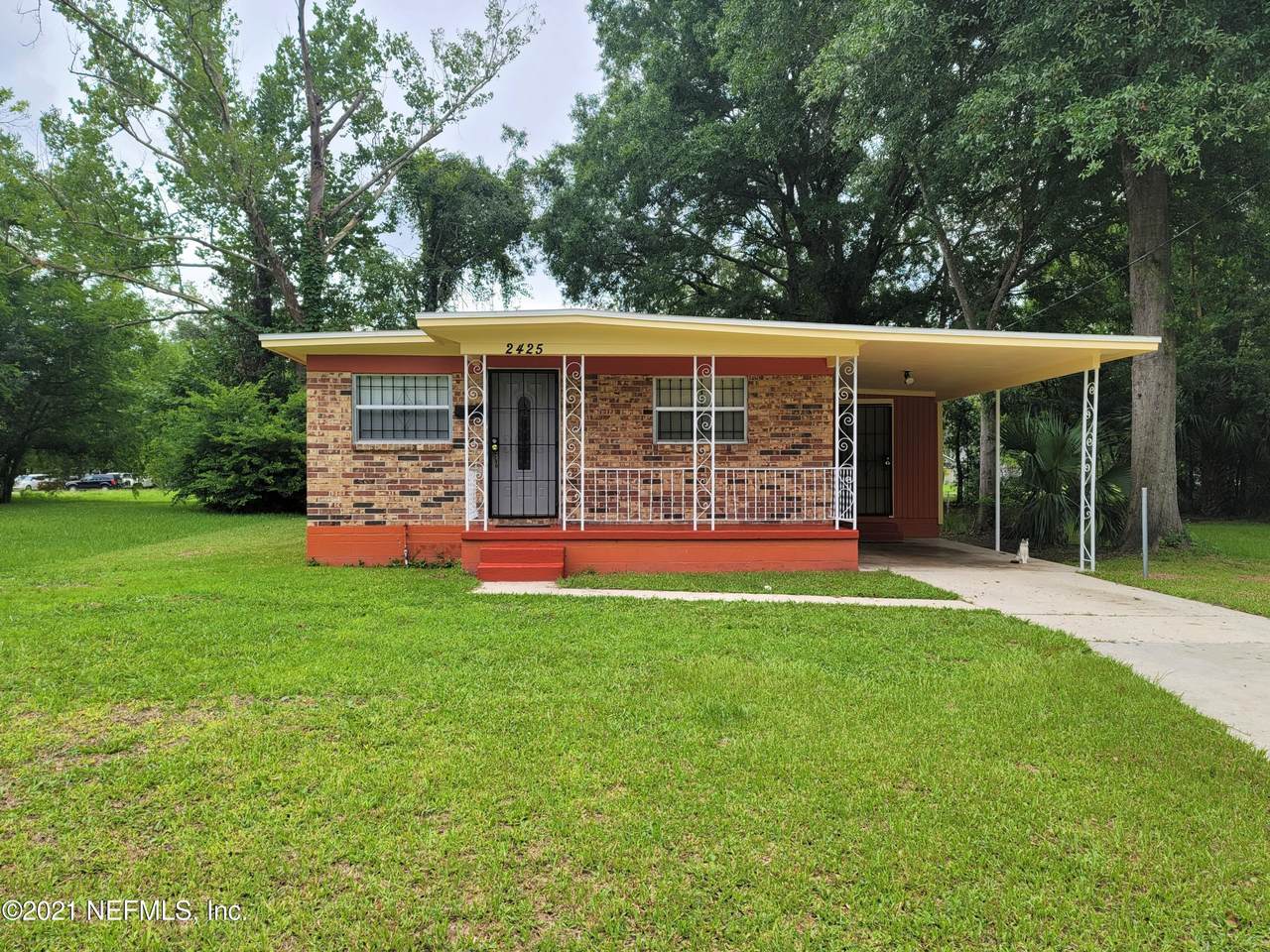 2425 Sherrington St - Photo 1