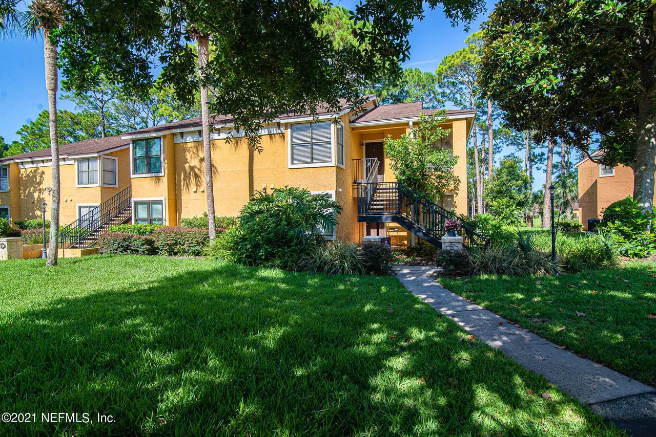 867 Shoreline Cir - Photo 1