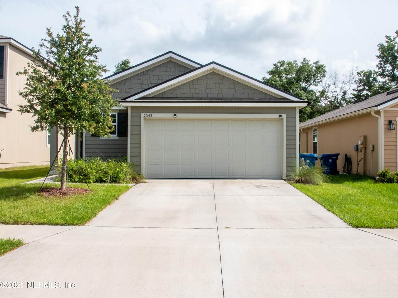 9042 Kipper Dr - Photo 1