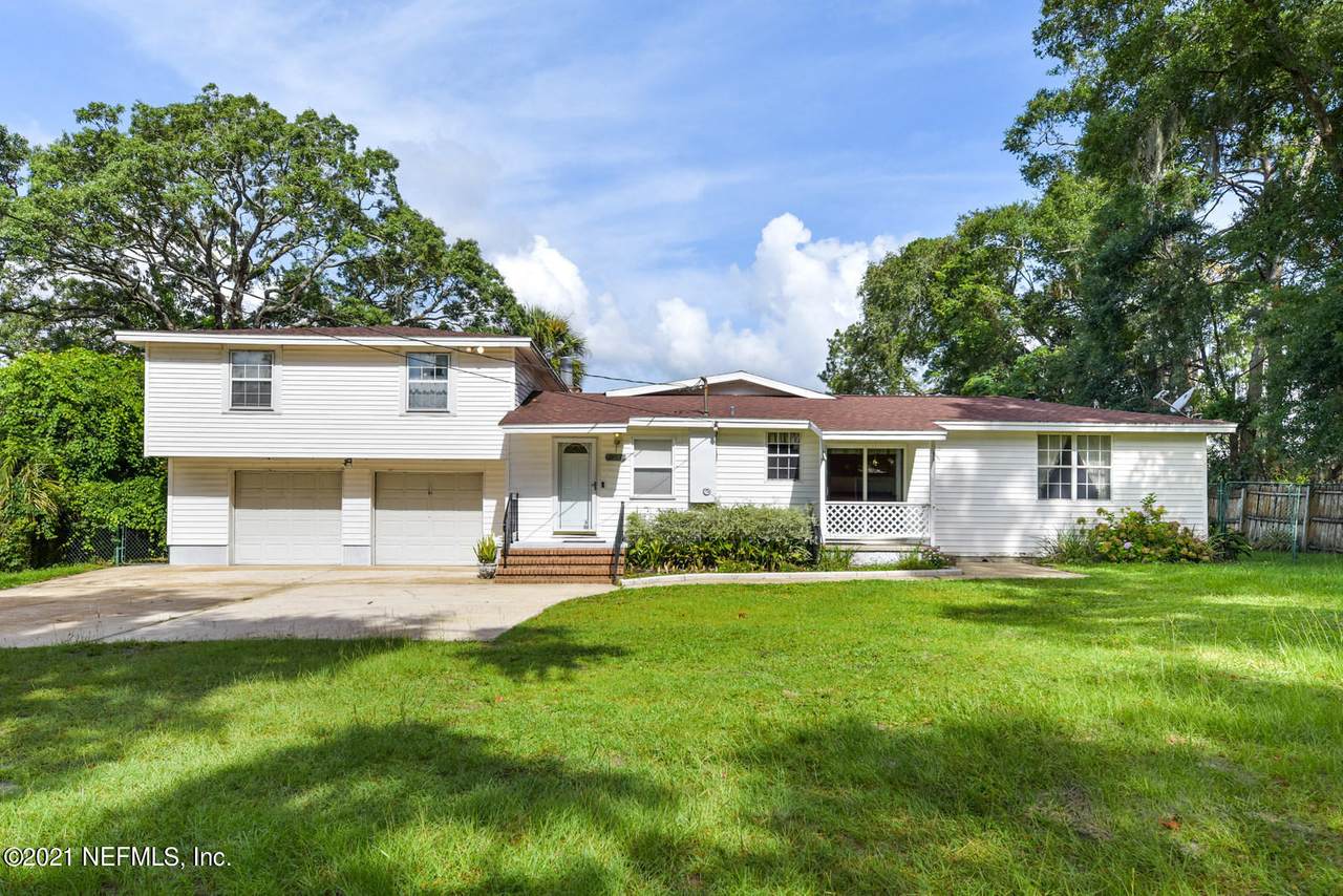 10940 Pleasant Oaks Rd - Photo 1