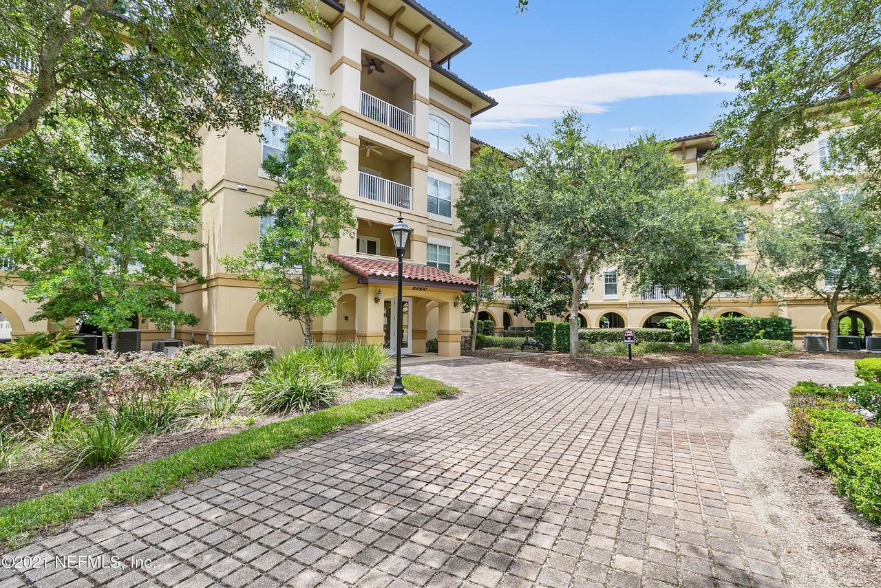 4300 South Beach Pkwy - Photo 1
