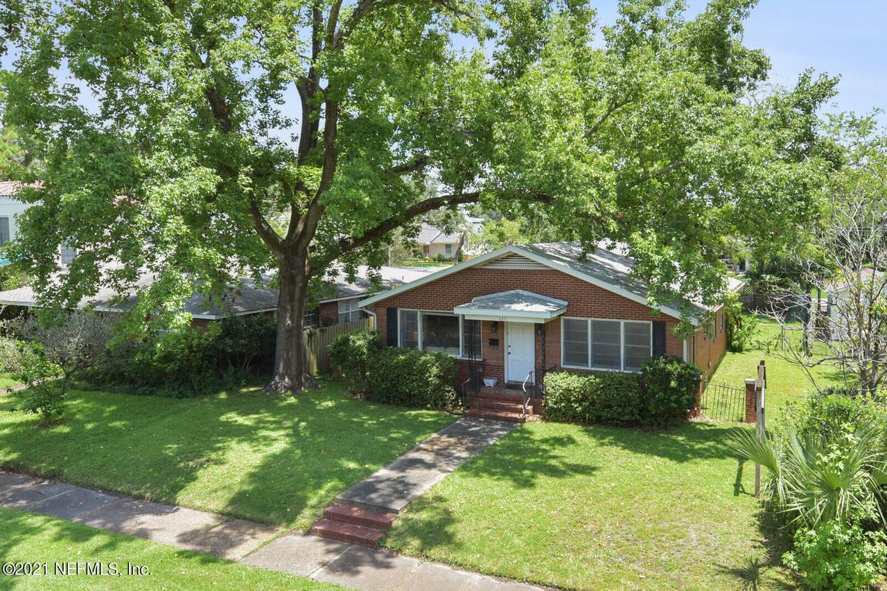 4231 Roma Blvd - Photo 1