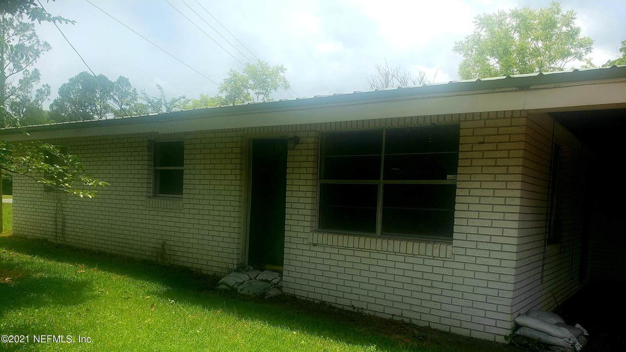 190 7TH Ave - Photo 1