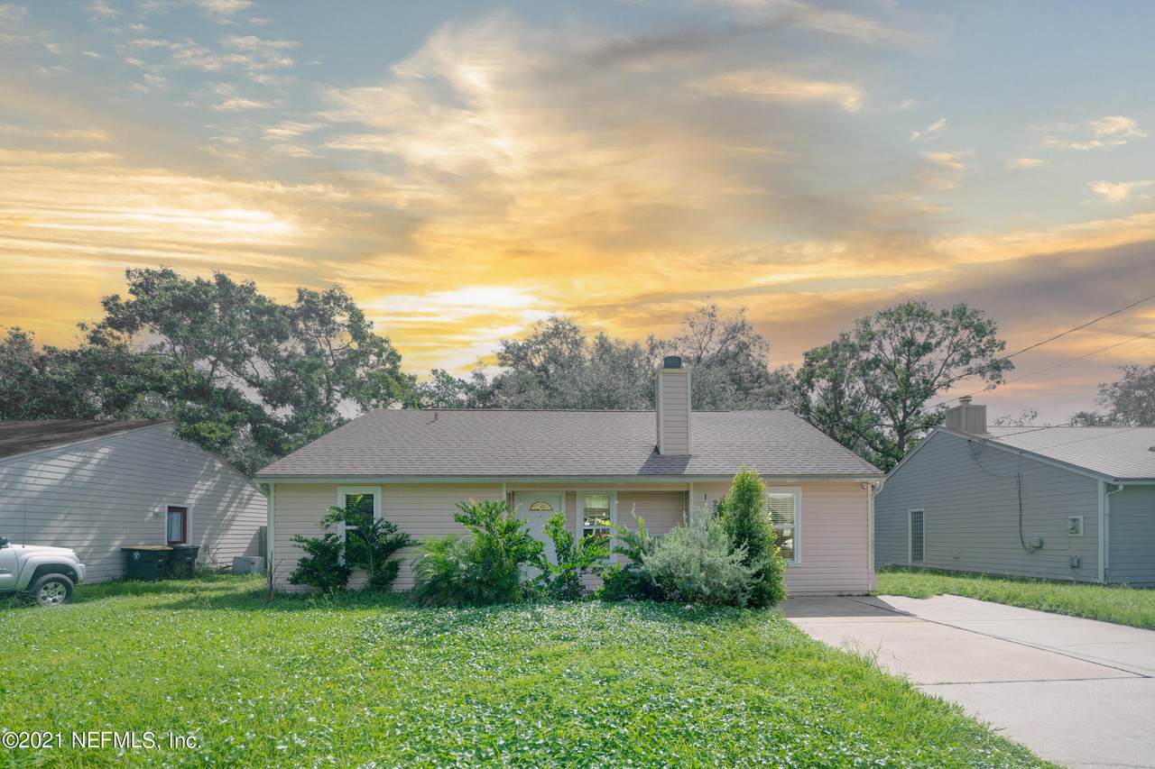 12781 Attrill Rd - Photo 1