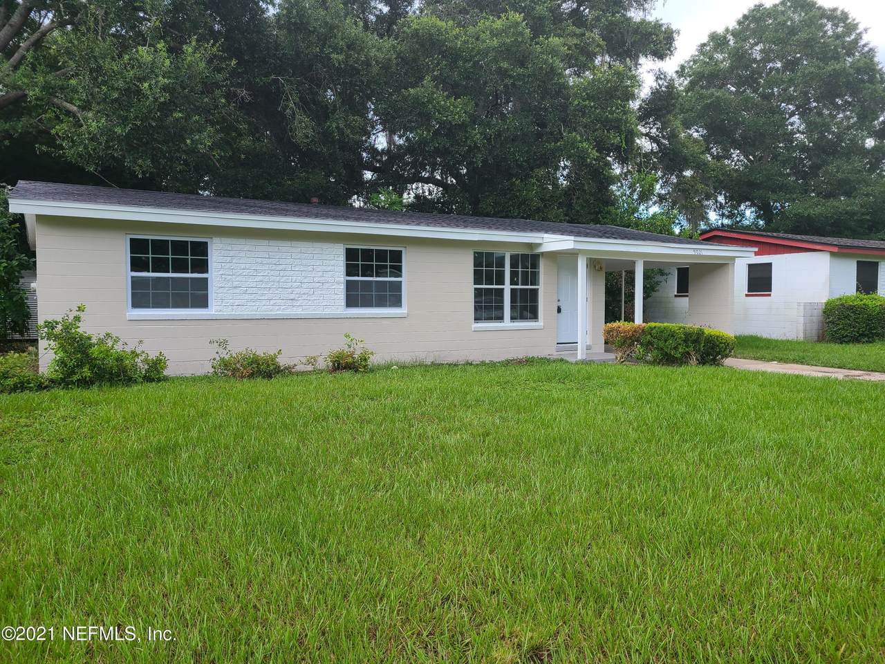 9021 Castle Blvd - Photo 1