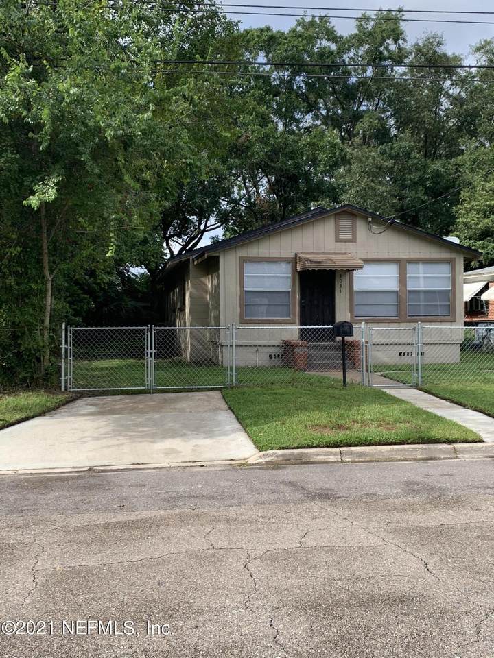 3031 Edison Ave - Photo 1