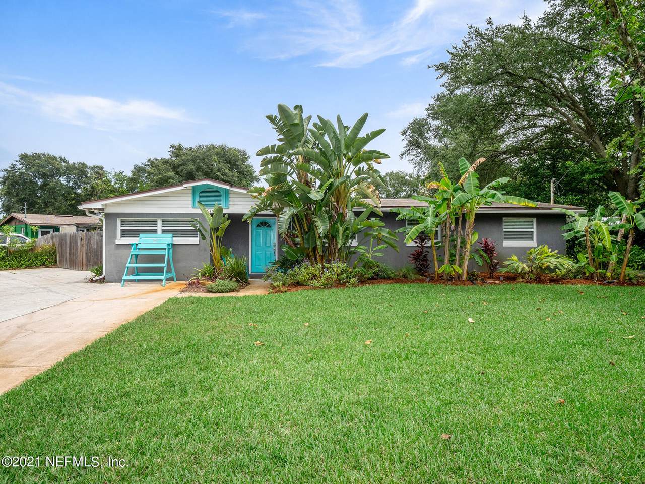 615 Amberjack Ln - Photo 1