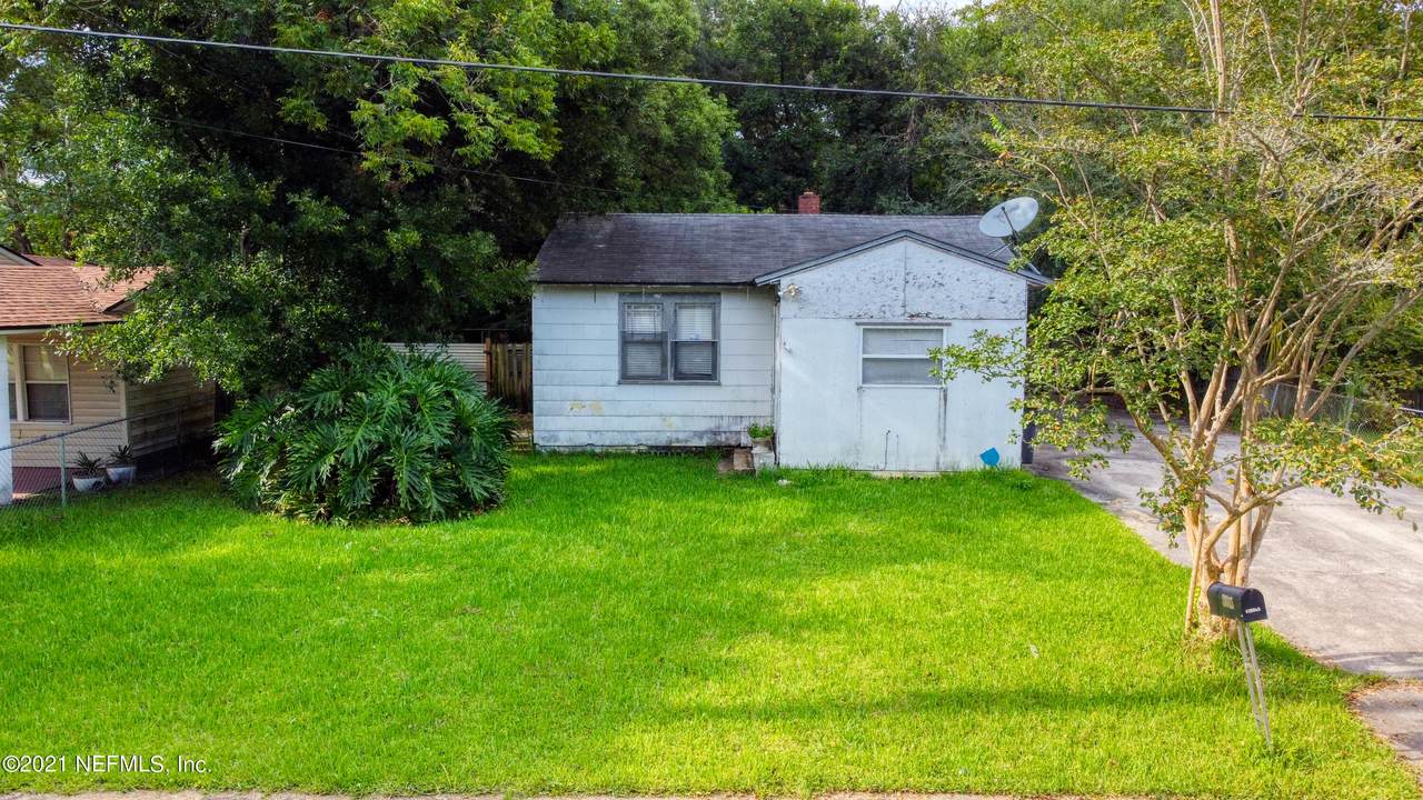 3015 18TH St - Photo 1