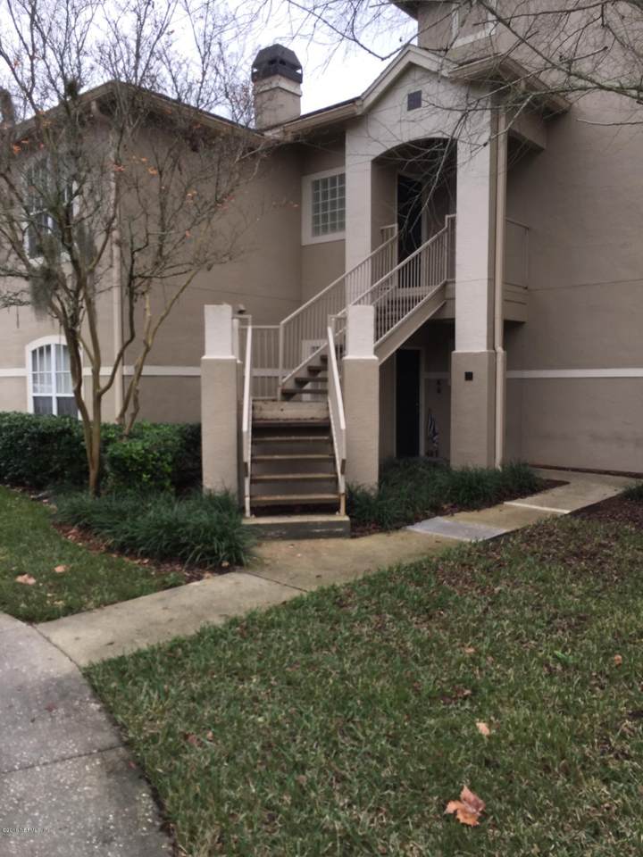 1701 The Greens Way - Photo 1