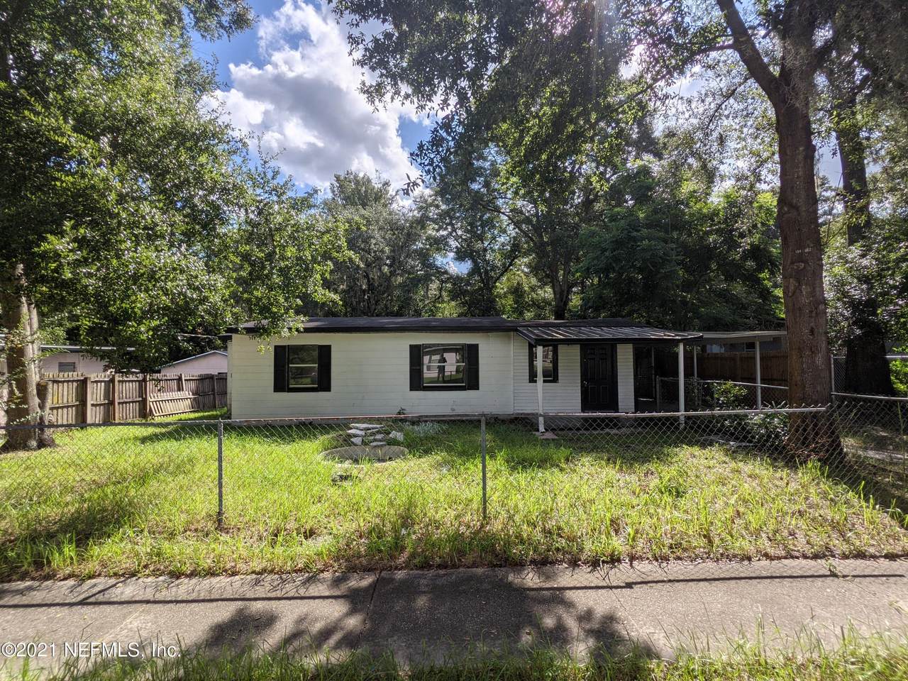 3647 Eve Dr - Photo 1