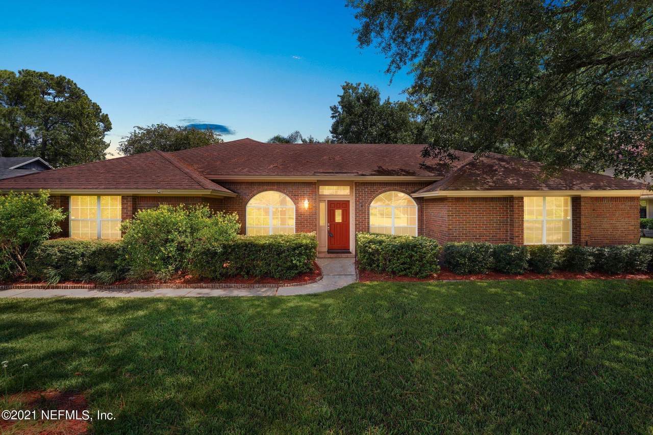 1825 Grassington Way - Photo 1