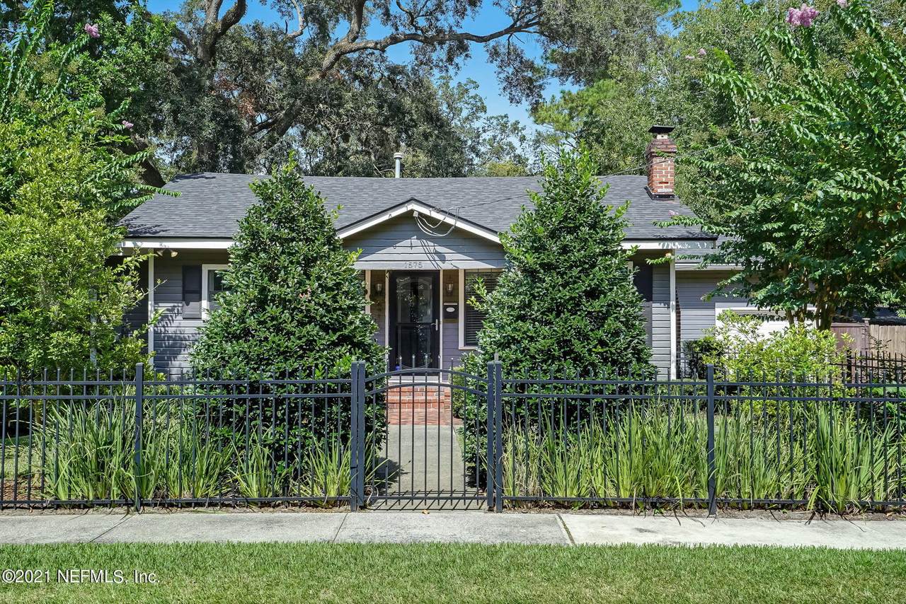 1575 Glendale St - Photo 1