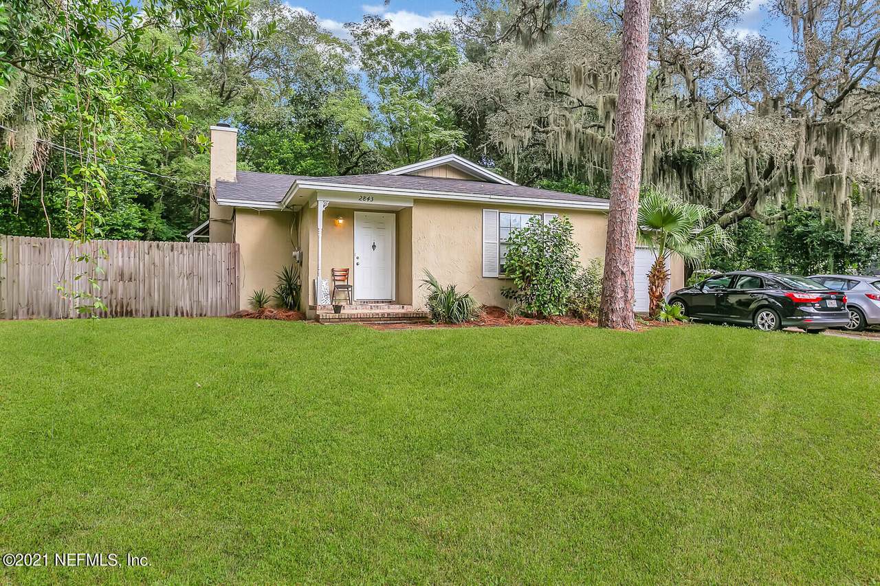 2843 Newell Blvd - Photo 1