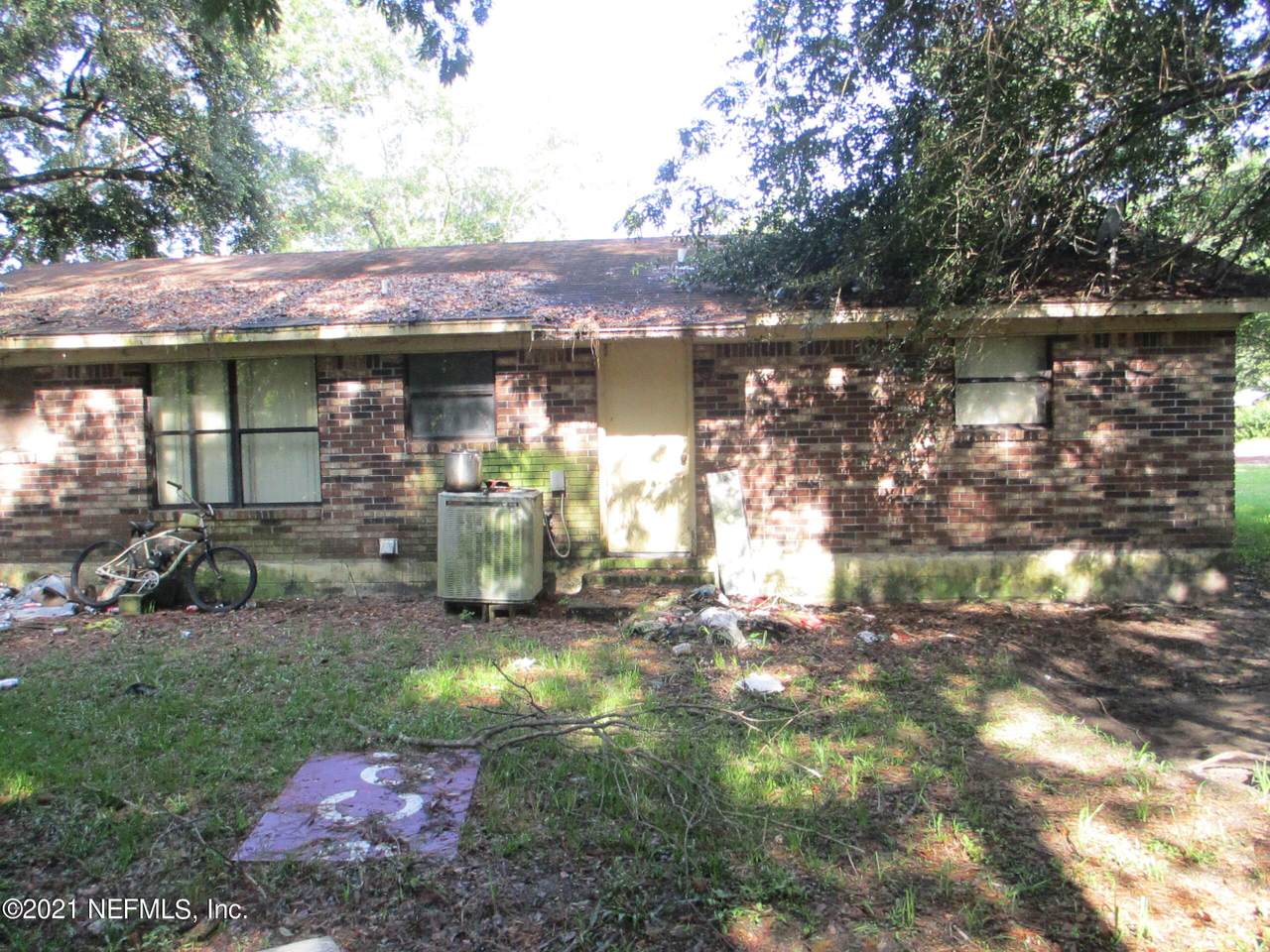 14133 Jefferson Cir - Photo 1