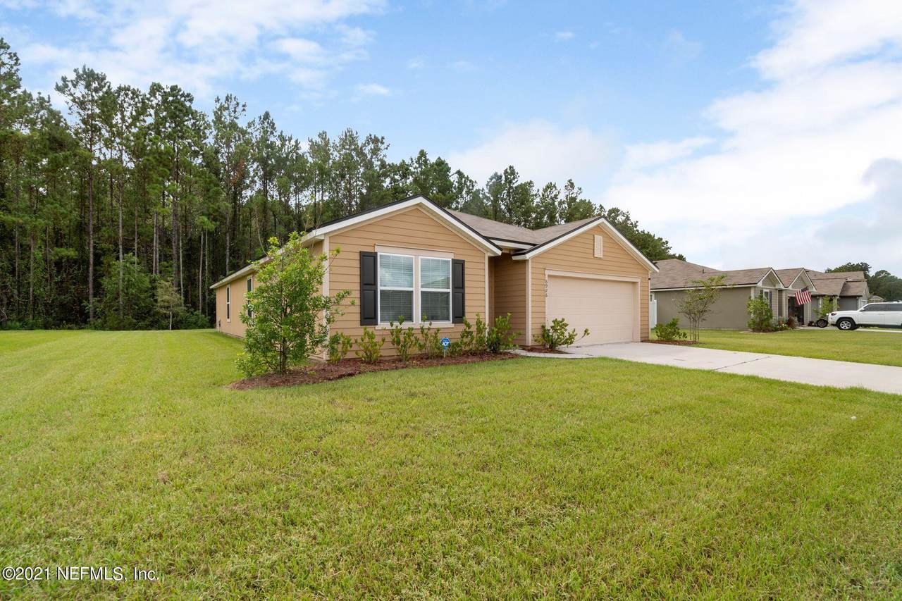 6926 Sandle Dr - Photo 1