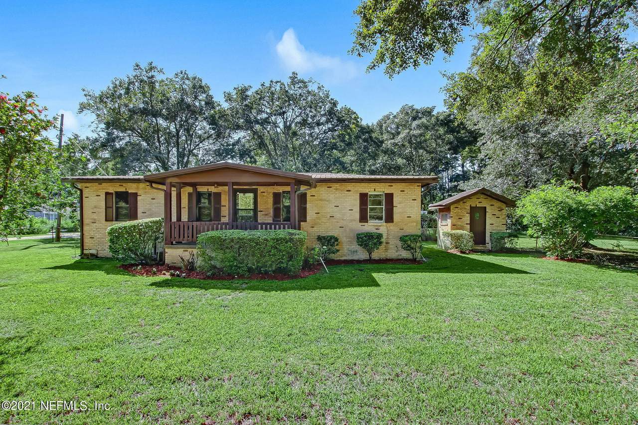 11432 Court Blvd - Photo 1