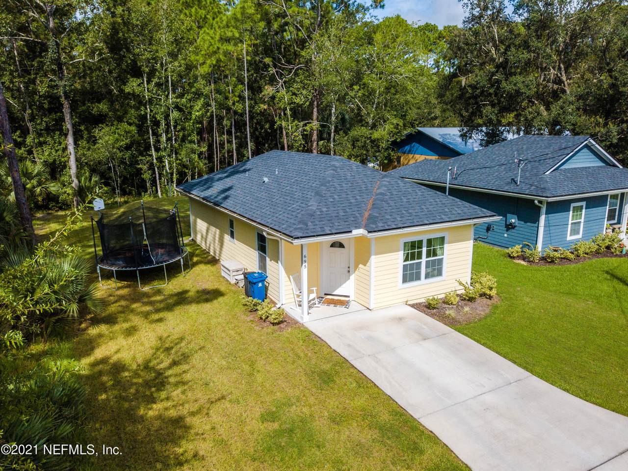 685 Orange St - Photo 1